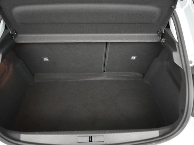 Corsa F FACELIFT+RÜCKFAHRKAMERA+SITZ-/LENKRADHEI
