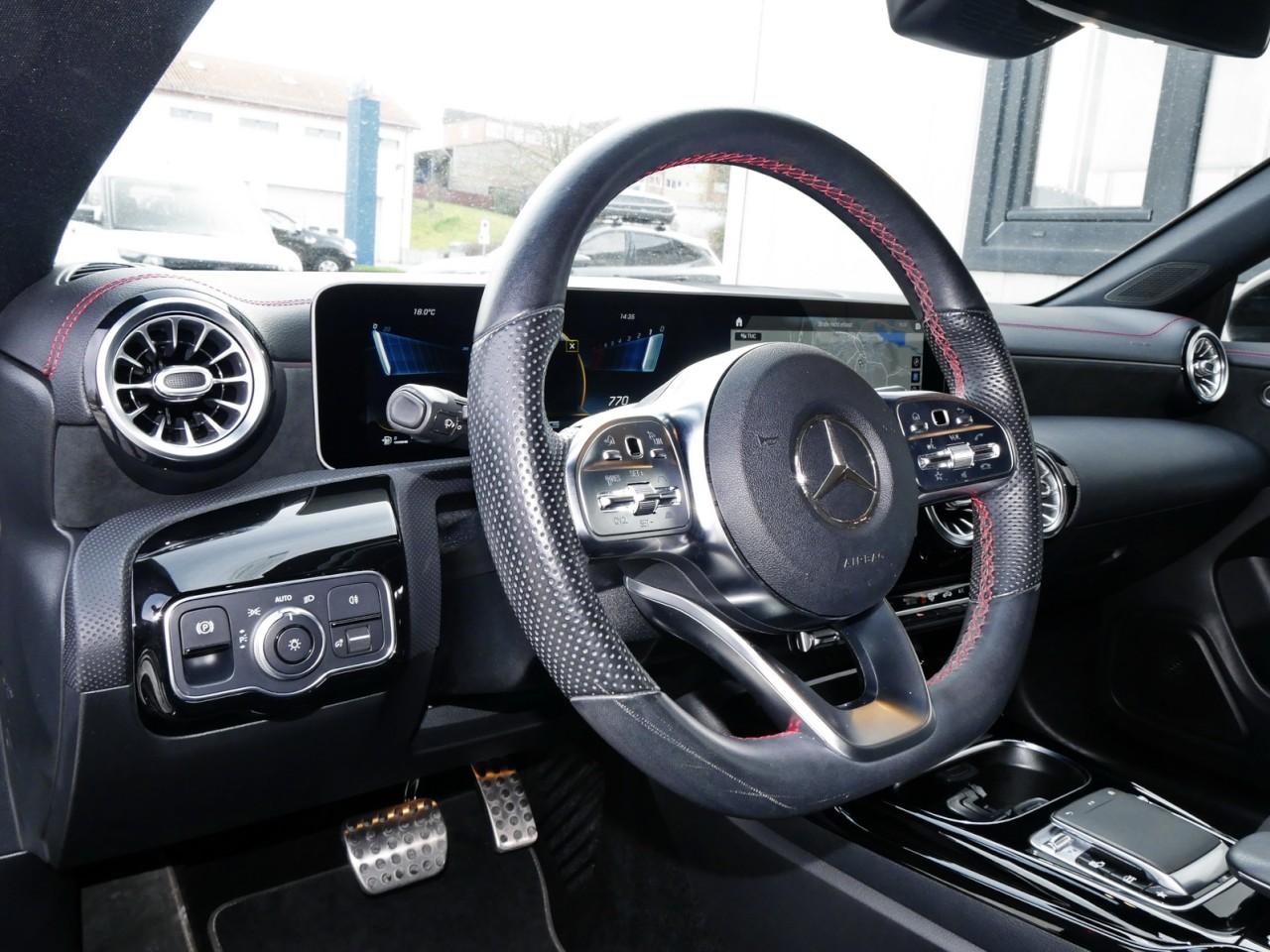 Mercedes-Benz CLA 35 AMG ShootingBrake 4Matic Autom.+Kamera