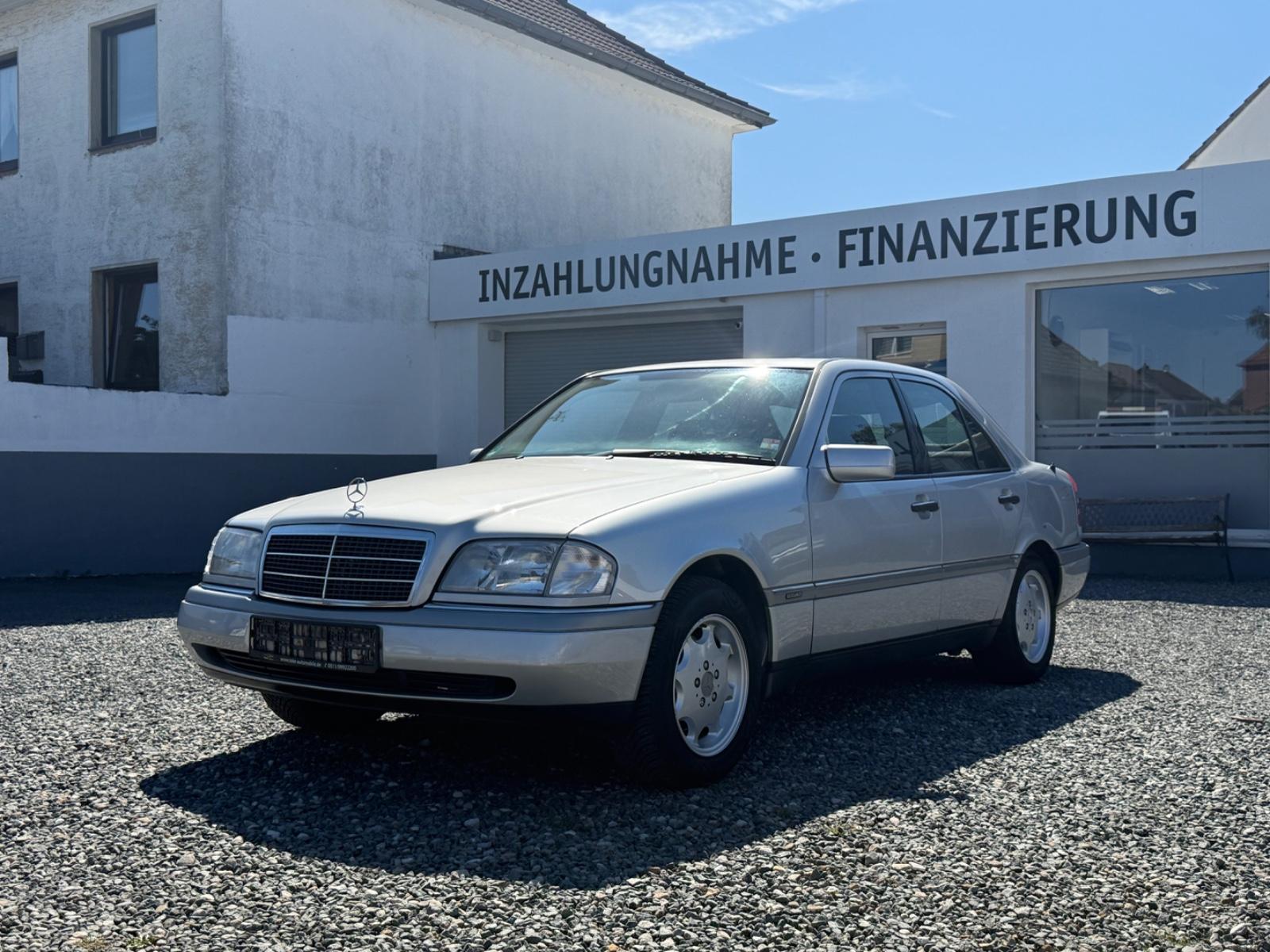 Mercedes-Benz C 180 ELEGANCE 1.Hand*Automatik*Schiebedach*Tüv