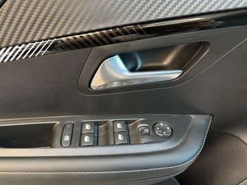 Peugeot 208 Allure *Klima*Navi*Teilleder*ACC*