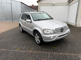 Mercedes-Benz Ml 55 AMG *Navi*Leder*Xenon*AHK 3.5 t - Mercedes-Benz ML 55 AMG