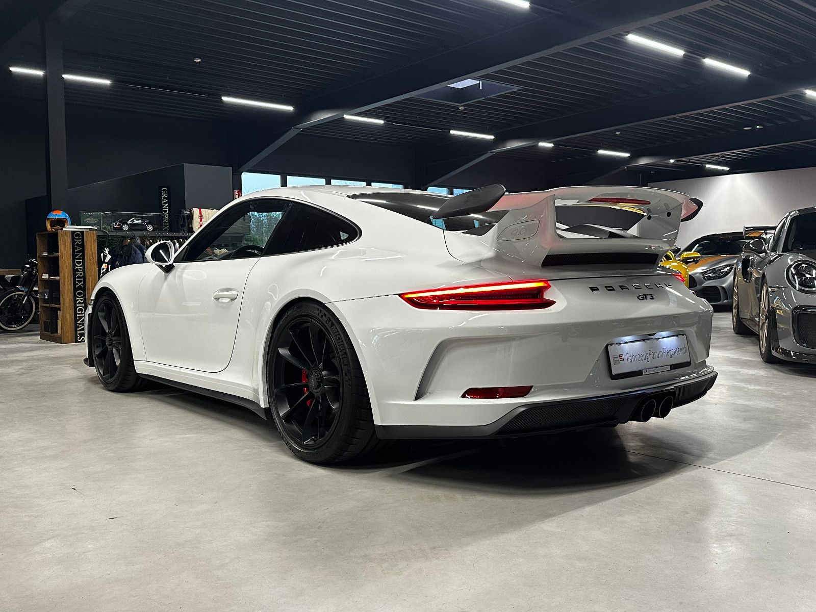 Fahrzeugabbildung Porsche 911/991.2 GT3- Approved-Lift-Clubsport-90 L