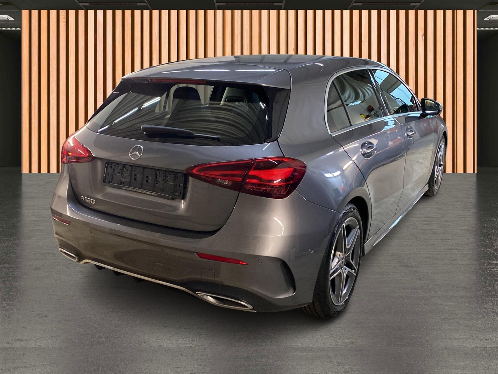Mercedes-Benz A-Class AMG Line 7G Tronic*Navi*DAB*KeyGo*MBUX*, миниатюра 6