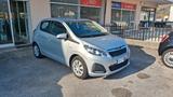 Peugeot 108 VTi 68 5 porte Active - silberne Peugeot 108