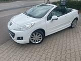 Peugeot 207cabrio*Automatik*klima*scheckheftgepflegt - Peugeot 207 in Frankfurt (Main)
