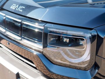 Bild 26 BAIC BJ30 4WD Hybrid Automatik Pano LED ACC