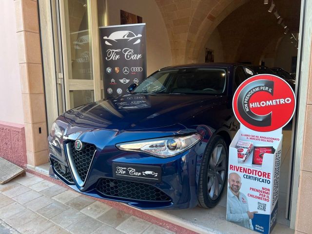 Alfa Romeo ALFA ROMEO GIULIA BLU MONTECARLO 2.2 160CV PELLE