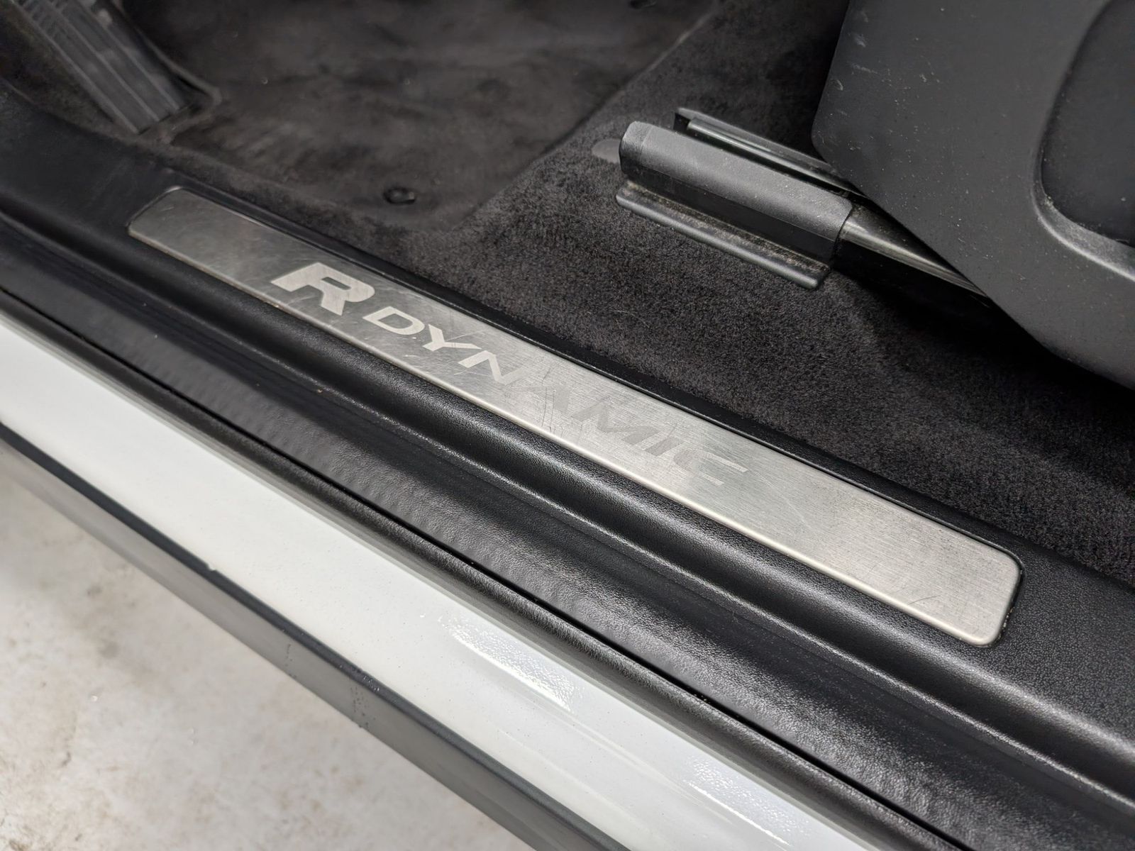 LAND ROVER Discovery Sport  D180 R-Dynamic AHK Nur GEWERBE – Bild 38