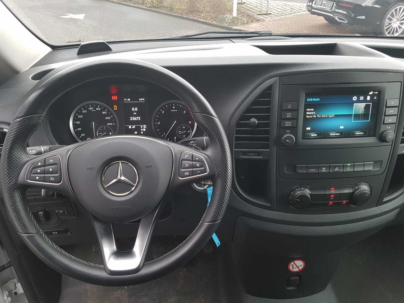 Fahrzeugabbildung Mercedes-Benz Vito 116 CDI Extralang 9G Klima Kamera Audio40