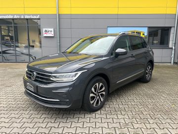 Volkswagen Tiguan - 2