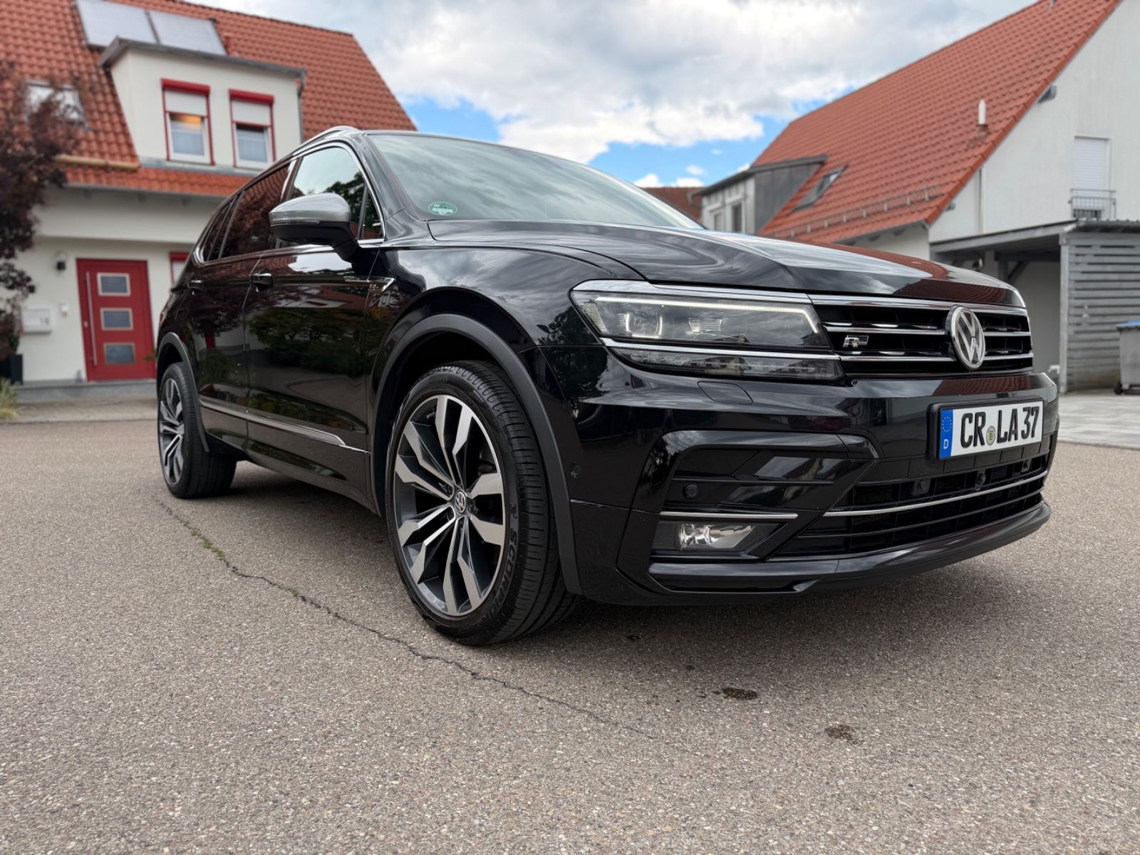 VW Tiguan Allspace 2.0 TDI DSG 4MOTIO 3X R-Line LED