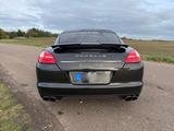 Porsche Panamera Turbo  - Porsche Panamera Turbo mit Benzin-Antrieb