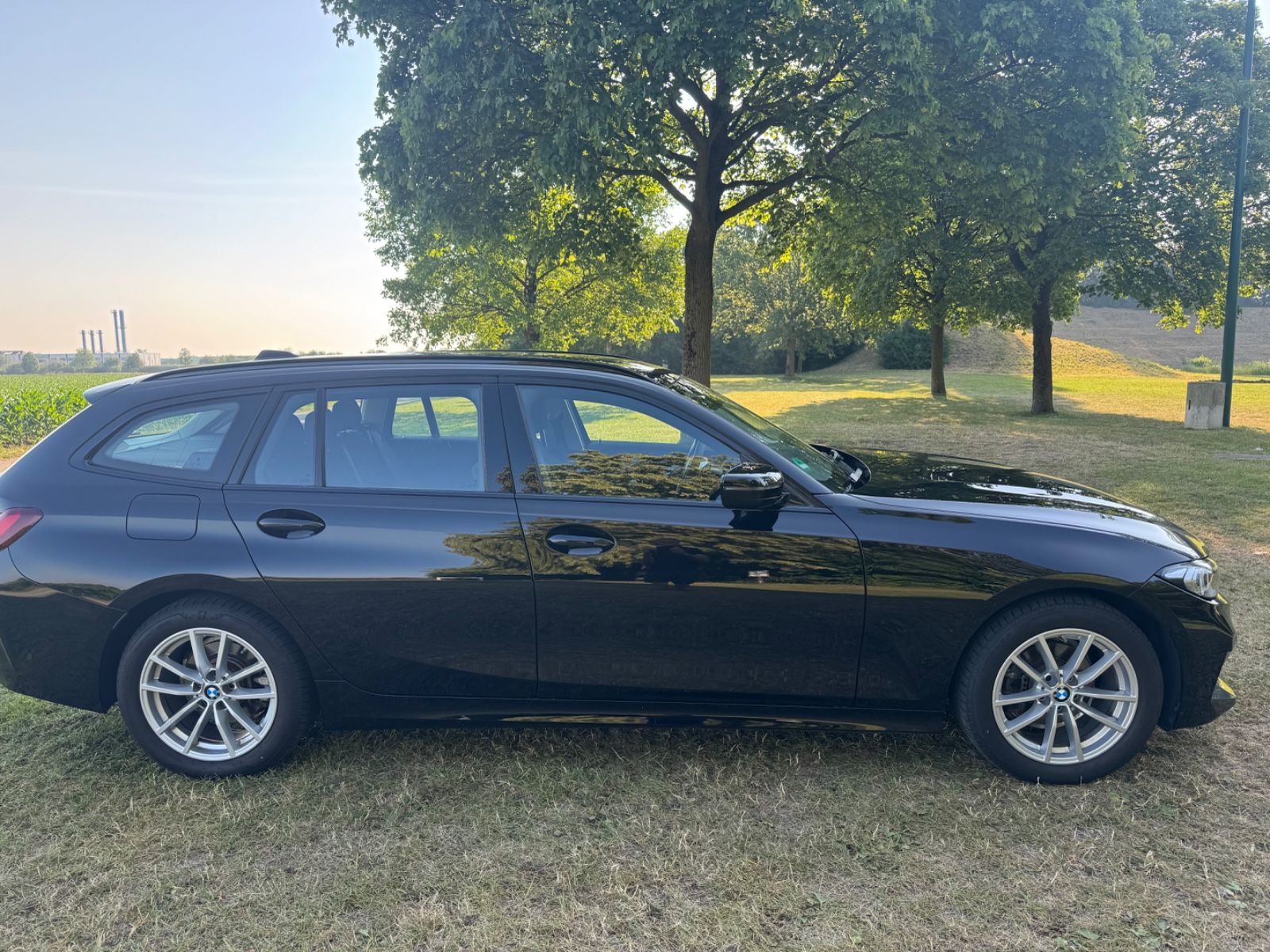 BMW 3 Touring 318 iAlarm,DAB,Parkassistent,Sitzheizu