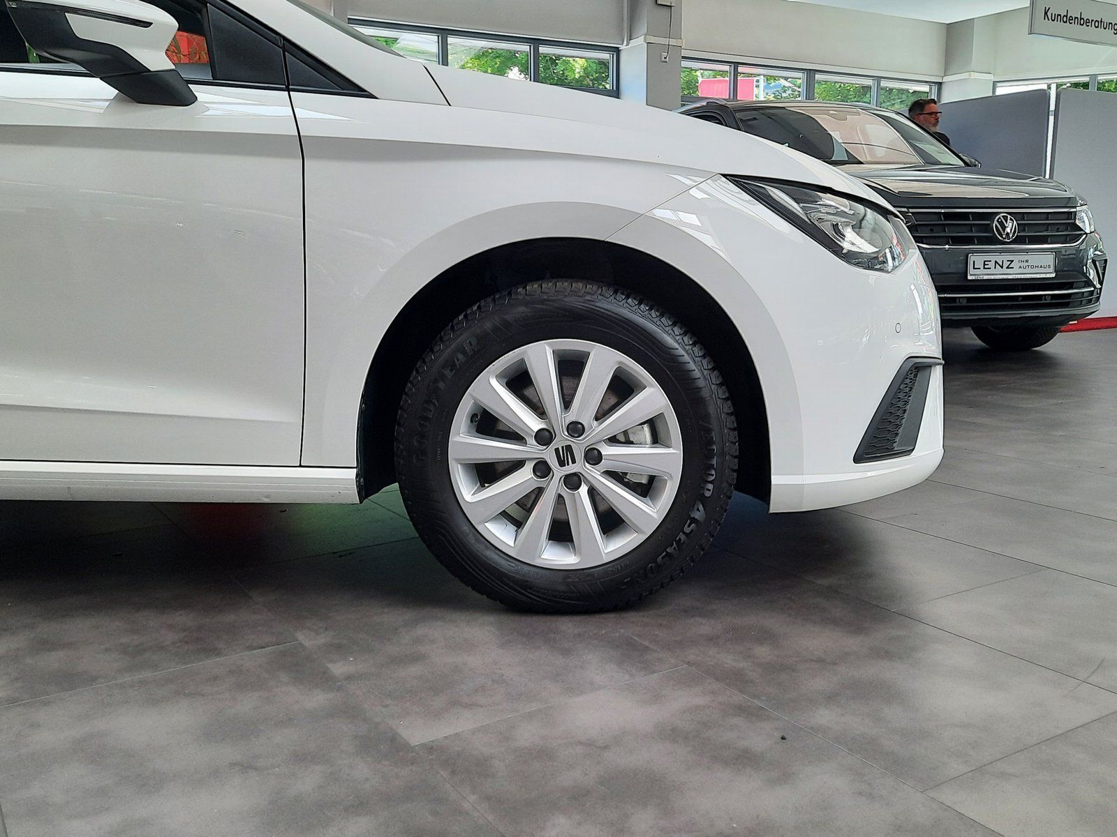 Fahrzeugabbildung SEAT Ibiza Style Edition TSI *Navi*Cam*PDC*LED*ACC*