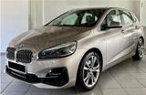BMW  225i xDrive AT Lux.  mit Garantie  - BMW 225 Active Tourer von privat