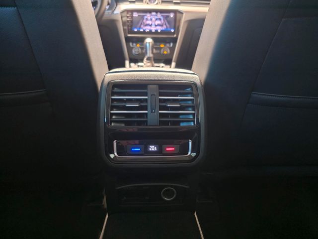 VW Passat Variant — Foto 25