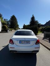 Mercedes-Benz E300d / Frisch TüV / 1 J. Jungesterne Garantie - : Junge