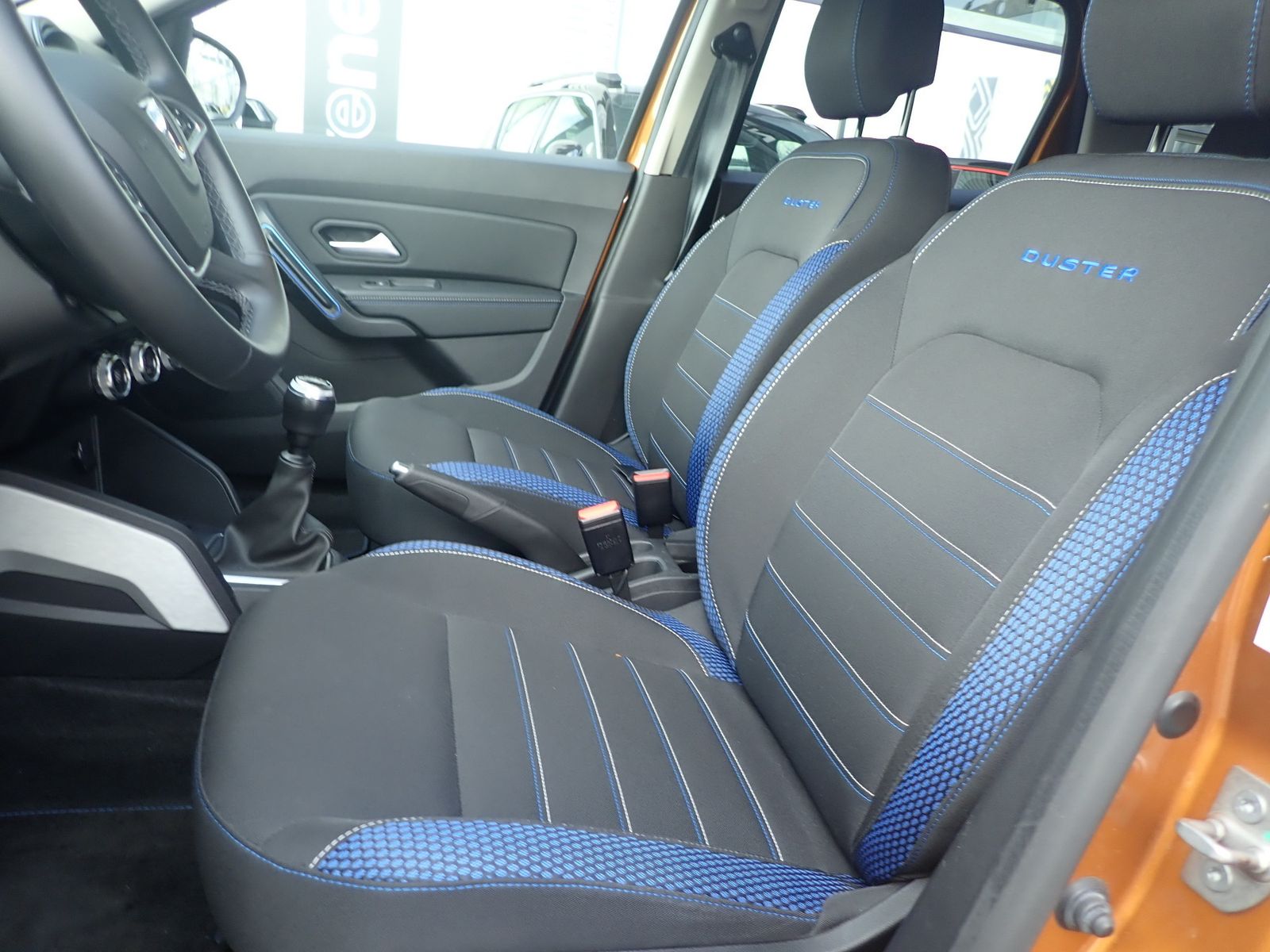 Fahrzeugabbildung Dacia Duster II Celebration TCe 100 ECO-G