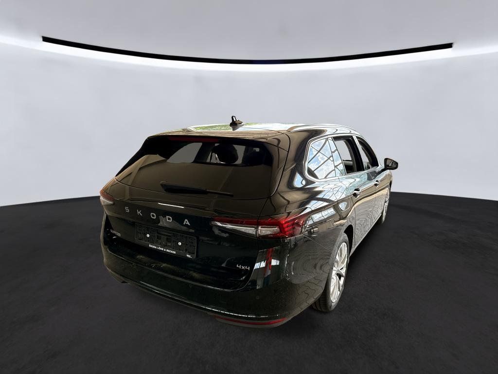Fahrzeugabbildung SKODA Superb 2.0 TDI 4x4 Selection/AHK/DCC+/CANTON/ACC