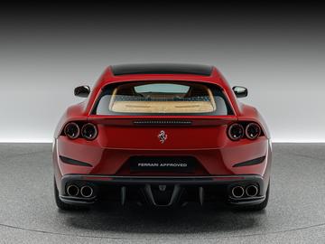 2017 Ferrari GTC4LUSSO photo 6