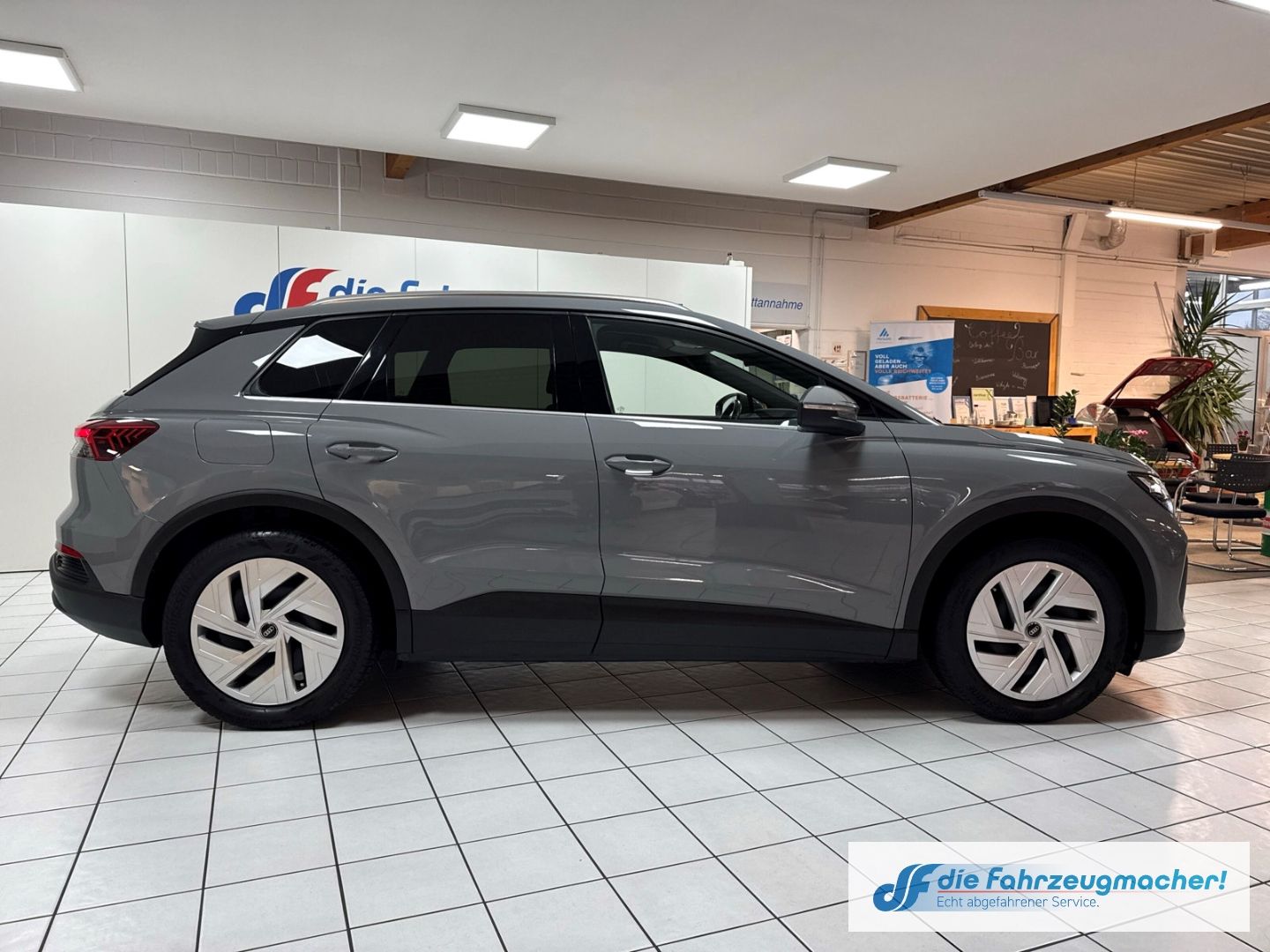 Fahrzeugabbildung Audi Q4 e-tron 35 Leder Digitales Cockpit LED Mehrzon