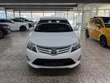 Toyota Avensis Kombi Life/AHK/Automatik/KeylessGo - Toyota Avensis Life
