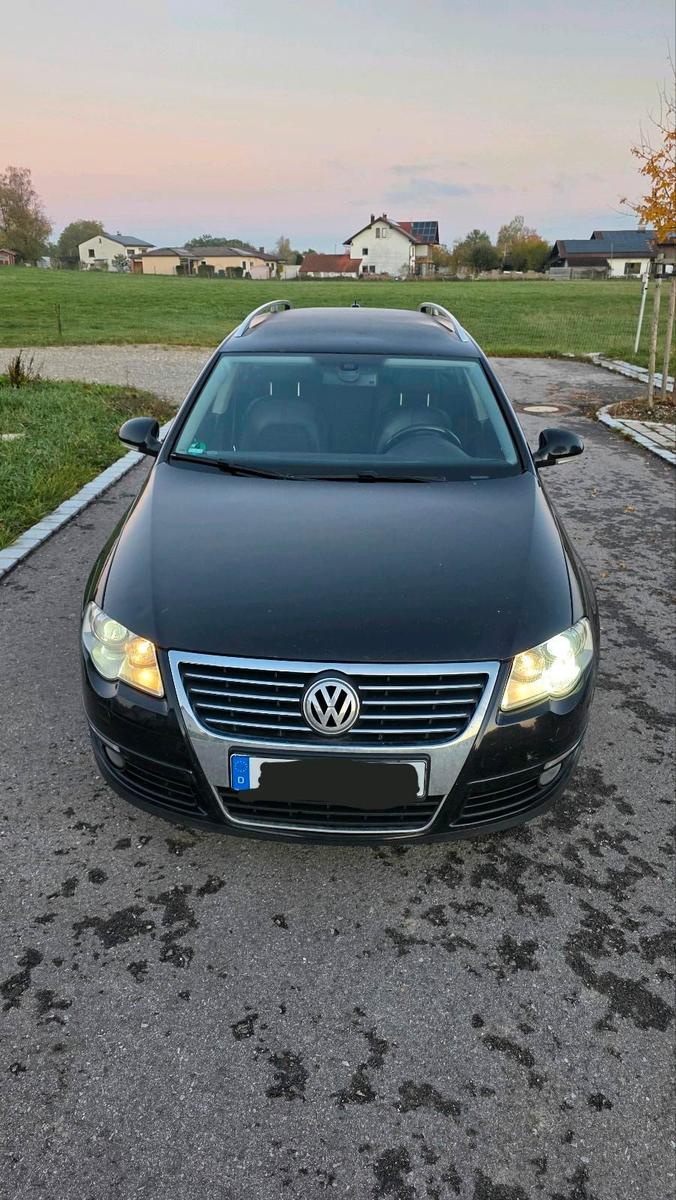 Volkswagen Passat 2010 — салон