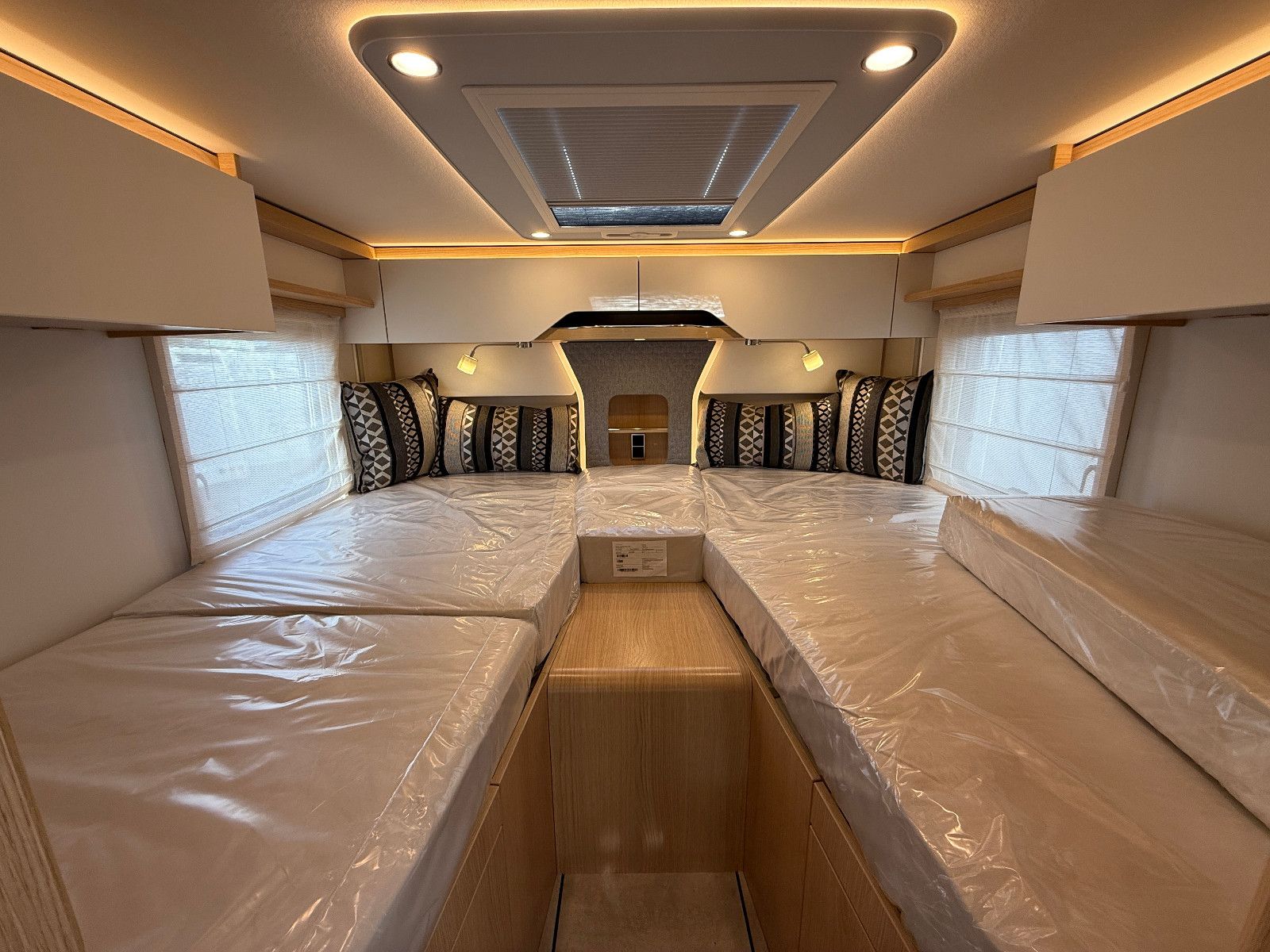 Fahrzeugabbildung HYMER / ERIBA / HYMERCAR B-Klasse ML T BlackLine 780 - Vollausstattung!