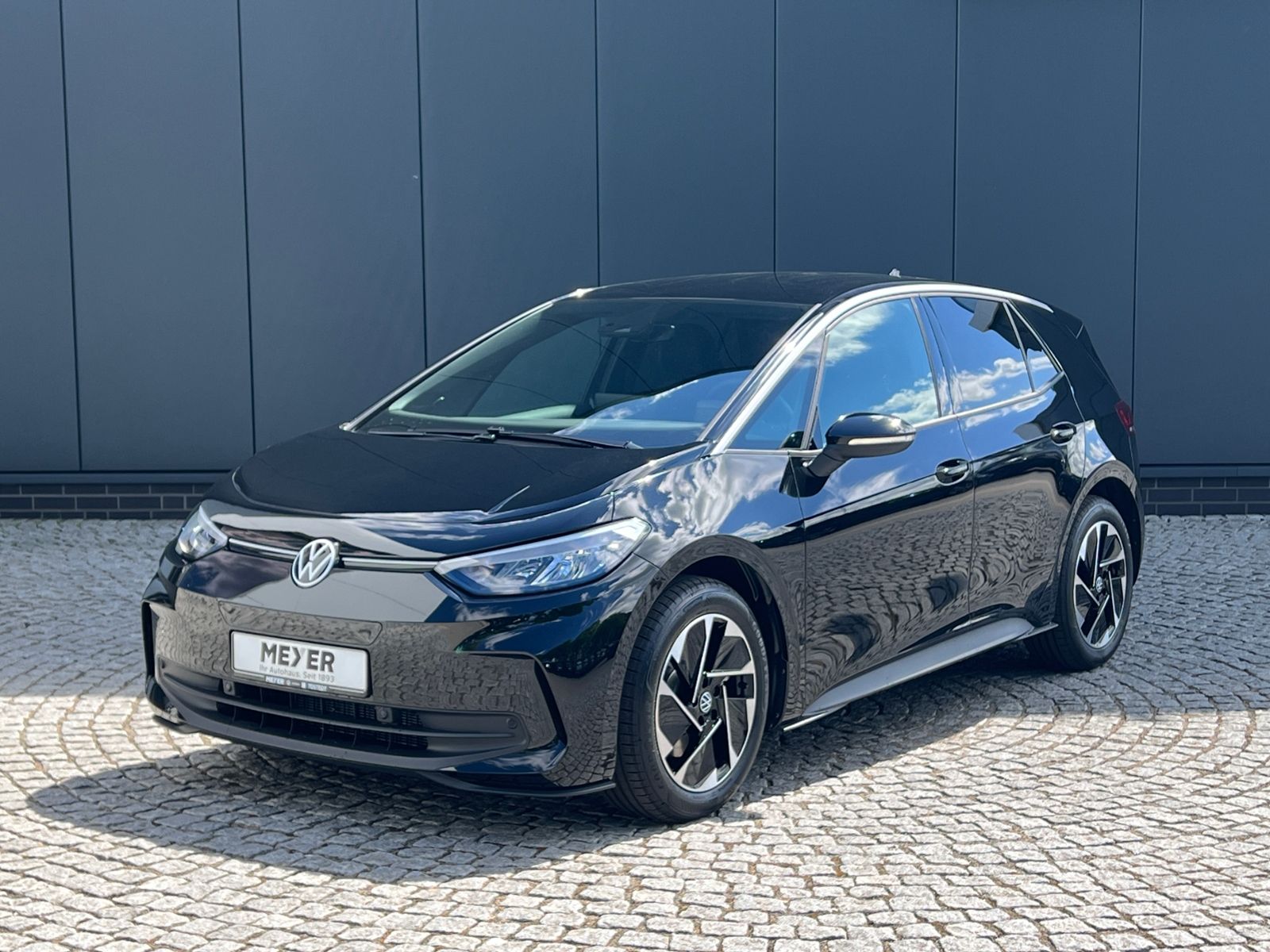 Fahrzeugabbildung Volkswagen ID.3 Pure 52 kWh *Wärmepumpe, Navi, 18''-LM*