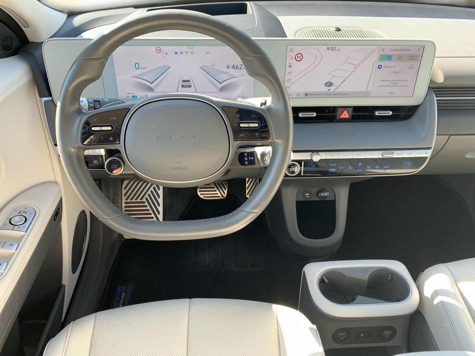 Fahrzeugabbildung Hyundai IONIQ 5 Uniq 72,6kWh Panorama Relax-Paket