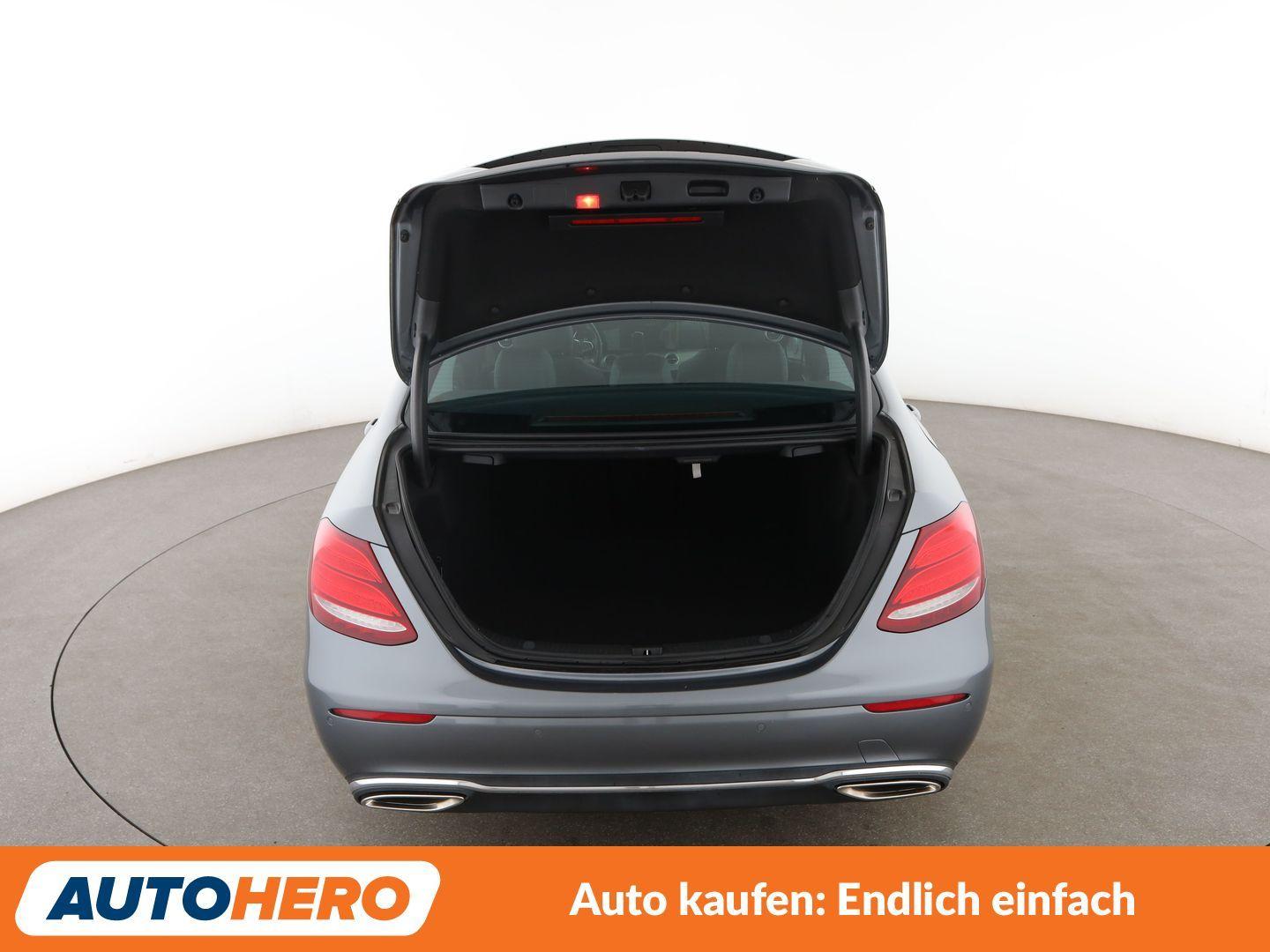 Mercedes-Benz  E 200 Avantgarde  Aut.*NAVI*TEMPO*LED*PDC*SHZ*