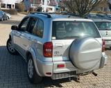 Toyota RAV 4 2,0 Benzin 4 X 4 ALLRAD - gebrauchte Toyota RAV 4 aus dem Jahr 2004