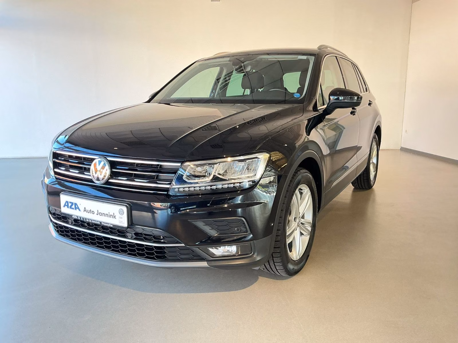 Volkswagen Tiguan 2.0 TDI Highline DSG | AHK | Standhzg