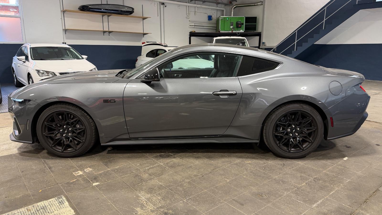 Ford Mustang Fastback 5.0 Ti-VCT V8 328 kW GT SERVICE