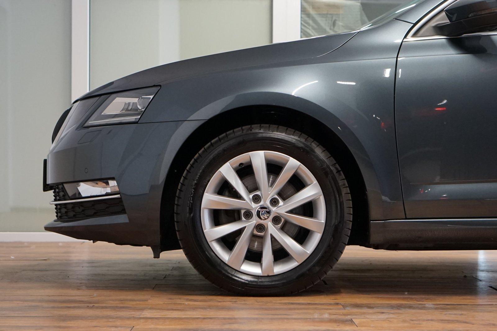 Skoda Octavia 2.0 TDI Style|LED|CANTON|KAMERA|AHK