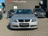 BMW 320i Limousine Automatik *SCHIEBEDACH*PDC - BMW 3 Series aus 2006