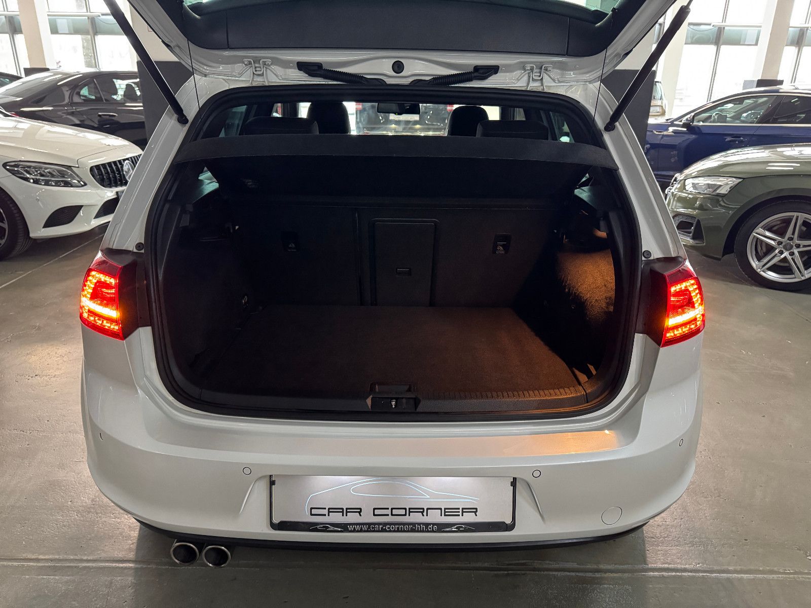 Fahrzeugabbildung Volkswagen Golf VII GTD DCC LED 1.HAND VW SCHECKHEFT EURO 6