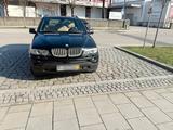 BMW X5 4.4 BENZINER - BMW X5 aus 2004: 4.4