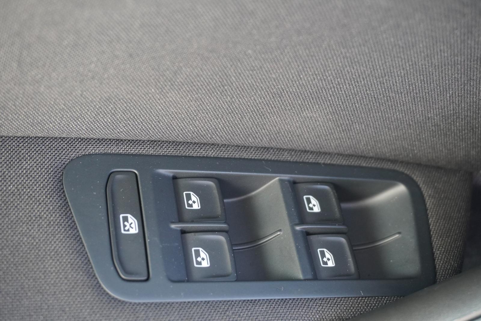 Volkswagen Golf VII 1.5 16V TSI Comfortline ACC Sitzheizung, миниатюра 30
