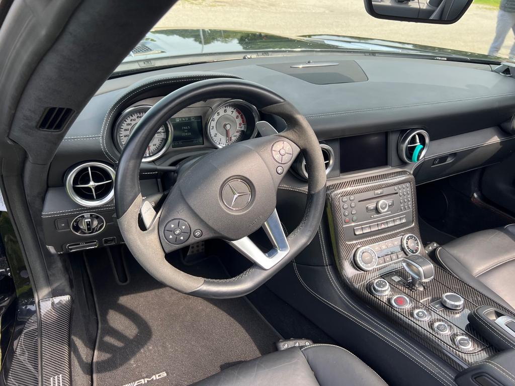 Mercedes-Benz SLS AMG