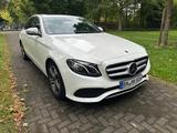 Mercedes-Benz E 200 Autom. - - Mercedes-Benz E 200 in Bonn