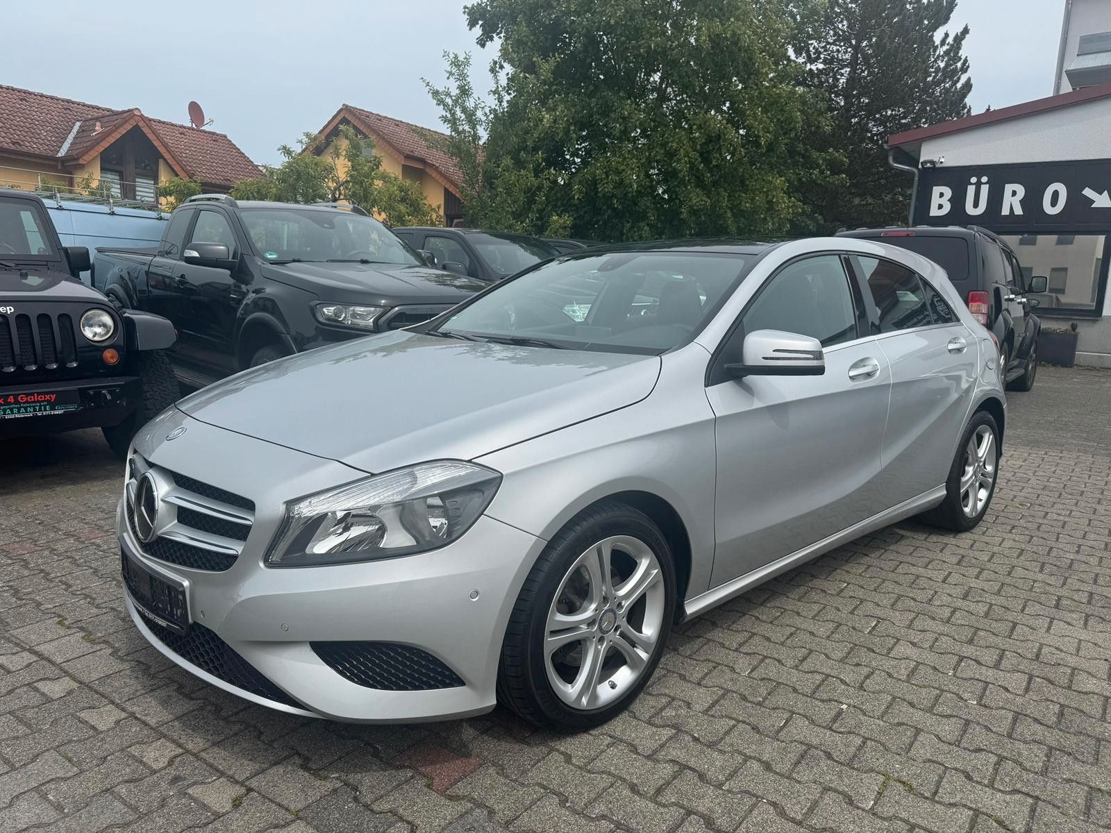 MERCEDES-BENZ A 200 BlueEfficiency
