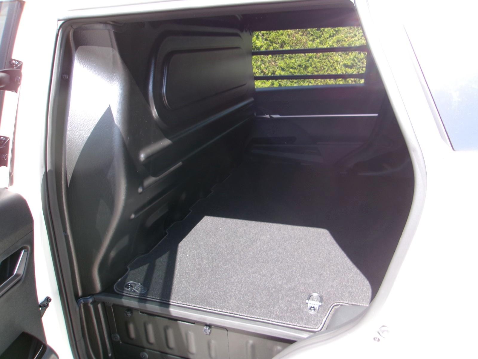 KGM Torres EVX Van Cargo Core 2 WD