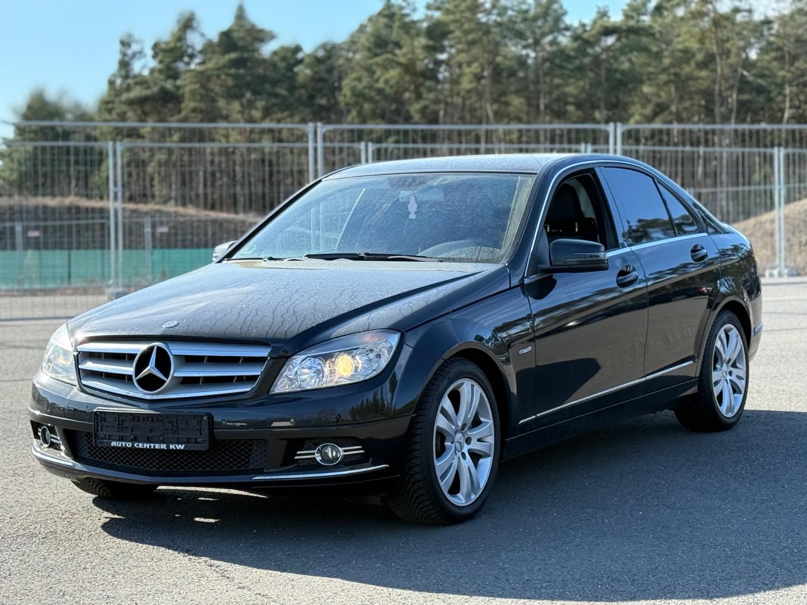Mercedes-Benz C 250 C Limousine C 250 CGI Automatik