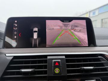 BMW X3 M40 i+HuP+AHK+Navi+Virt.C.+Kamera+Ambiente+SL