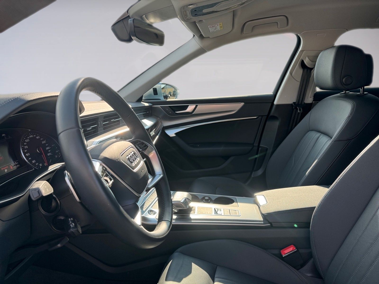 Fahrzeugabbildung Audi A6 Avant Design 40 TDI quattro S tronic