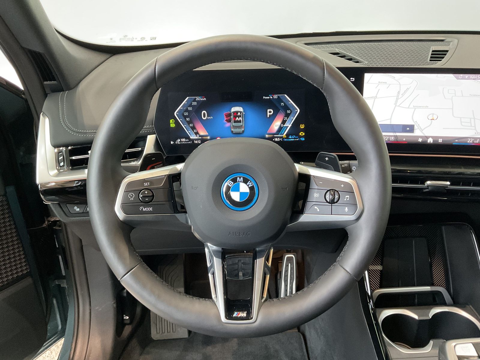Fahrzeugabbildung BMW X1 xDrive30e M Sportpaket pro, Panorama-Glasdach