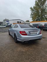 Mercedes-Benz C 250 CDI Sport Coupé Autom. - Mercedes-Benz C 250: Sport
