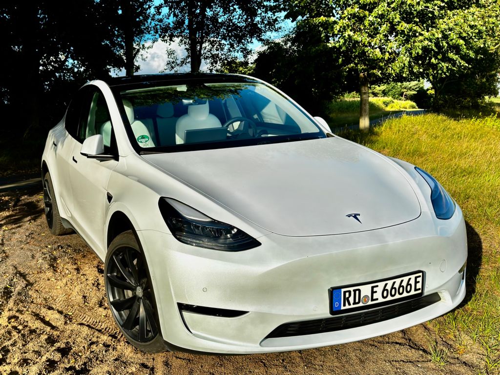 Image of Tesla Model Y
