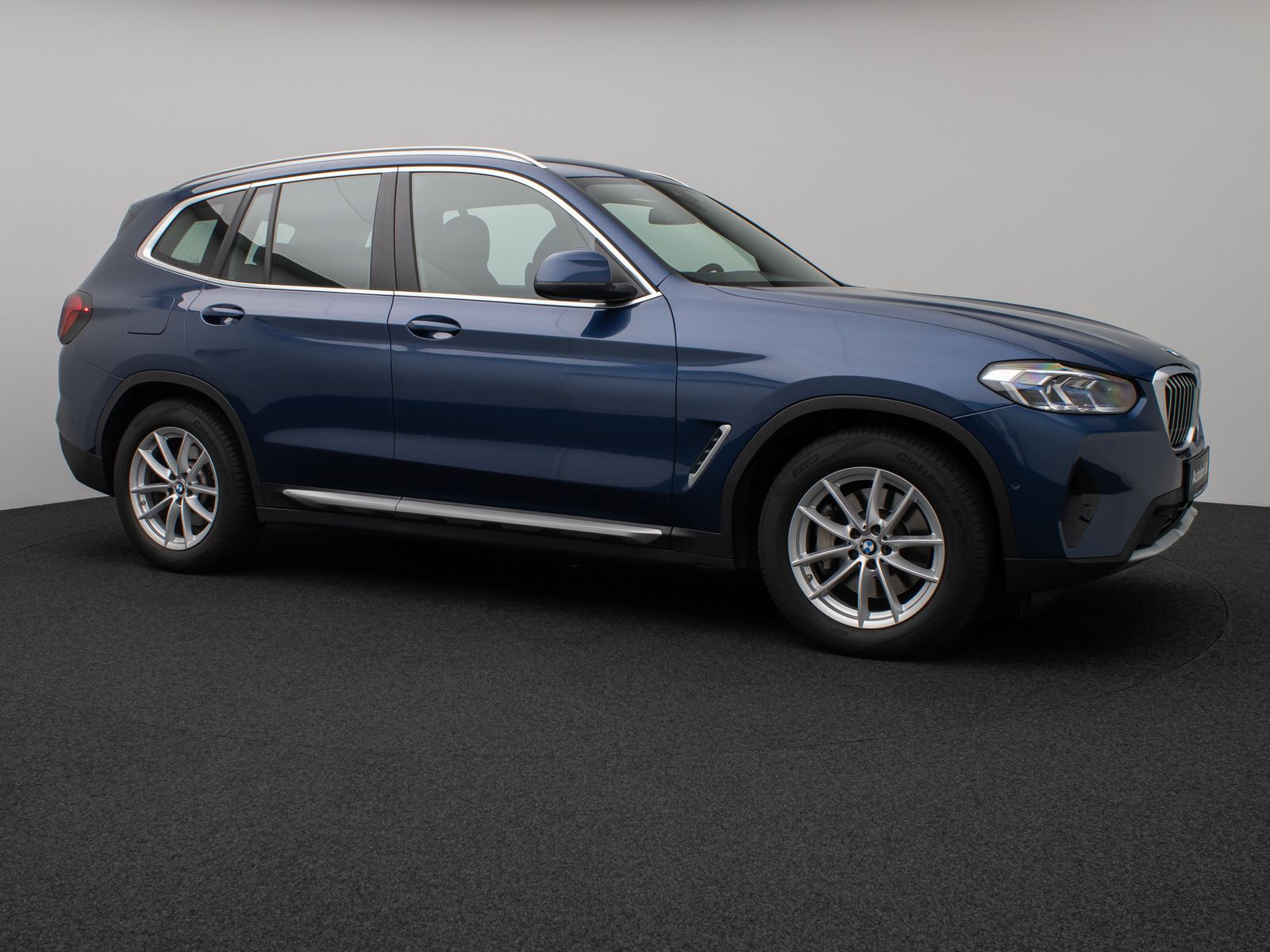 Fahrzeugabbildung BMW X3 xD30d Sport Kamera Laser HUD H/K Komfort AHK